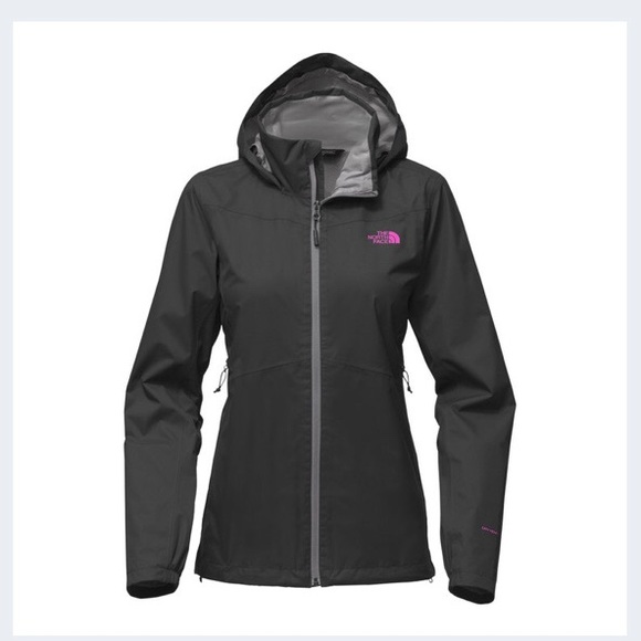 The North Face Jackets & Blazers - ☔️The North Face Resolve Plus Jacket🌧